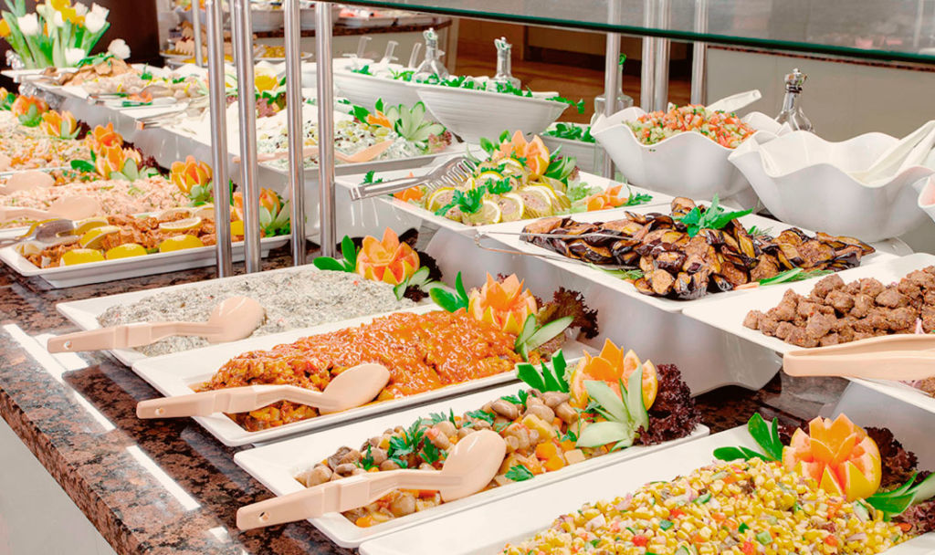 Refeições coletivas: personalização do serviço e comida de qualidade para fidelizar o cliente